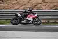 cadwell-no-limits-trackday;cadwell-park;cadwell-park-photographs;cadwell-trackday-photographs;enduro-digital-images;event-digital-images;eventdigitalimages;navarra;no-limits-trackdays;peter-wileman-photography;racing-digital-images;trackday-digital-images;trackday-photos